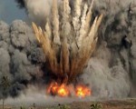 مصر اليوم - انفجار عبوة ناسفة وإبطال أخرى في طريق حافلات جنود في رفح بدون إصابات