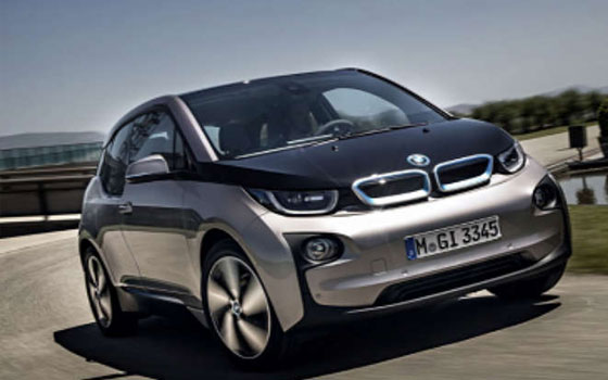   مصر اليوم - مرآب يغذى بالطاقة الشمسية لشحن سيارات بي إم دبليو