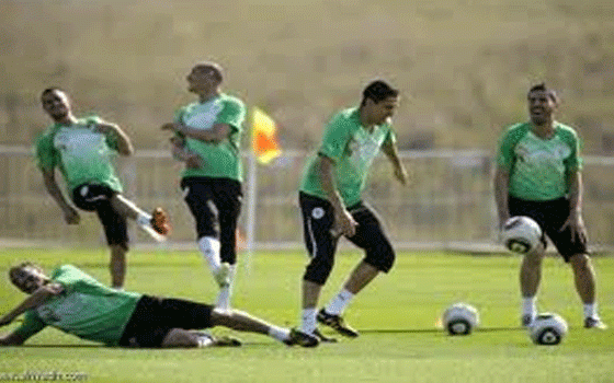   مصر اليوم - الفريق الكوري الجنوبي يجري تمارين نشطة في جو بارد