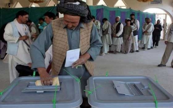   مصر اليوم - السلطات الأفغانية تحقق حول حصول تزوير في الإنتخابات الرئاسية