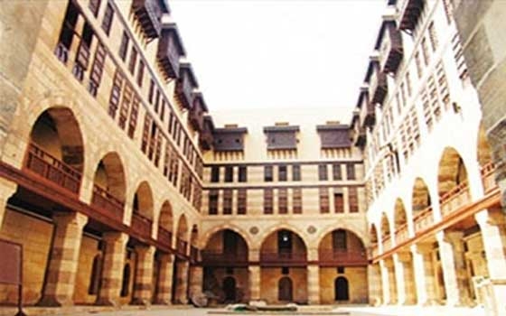   مصر اليوم - مجلة مجنوون المصورة تحتفلُ بإصدارها الأول في بيت السناري