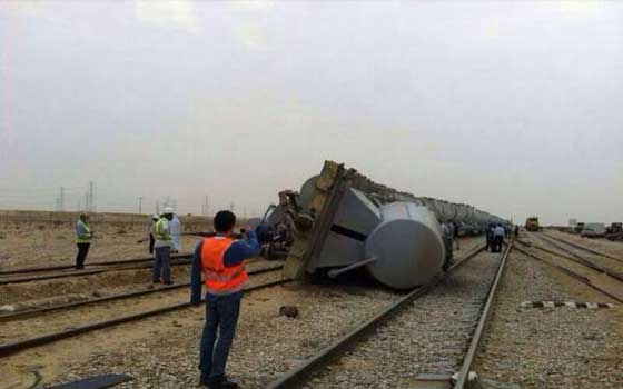   مصر اليوم - إصابة 4 أشخاص إثر انقلاب قطار بضائع في البحيرة
