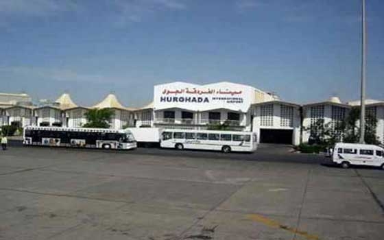 مصر اليوم - مطار الغردقة الدولي يستقبل 10 آلاف سائح أوروبي