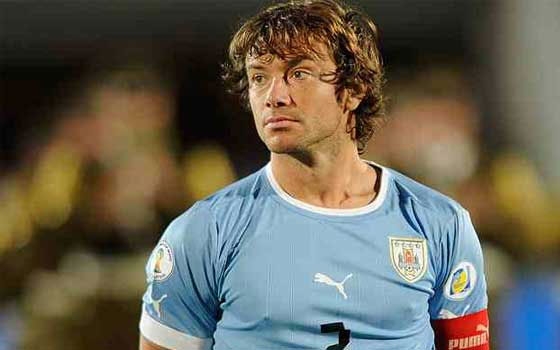   مصر اليوم - لوغانو قائد أوروجواي يغيب عن مواجهة منتخب إنكلترا