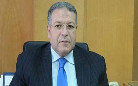   مصر اليوم - توقيف موجه في التعليم لحيازته أوراقًا خاصة بـداعش