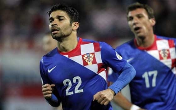   مصر اليوم - إدواردو سيلفا مهاجم كرواتيا يخوض مباراة استثنائيَّة في افتتاح المونديال