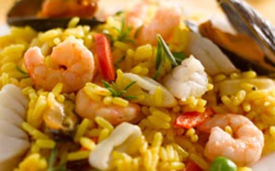   مصر اليوم - الأرز بالجمبرى وبلح البحر