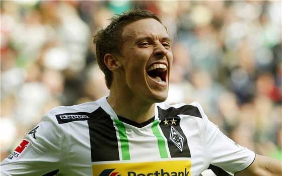   مصر اليوم - ماكس كروس يتحول إلى لعبة البوكر بعد استبعاده من المونديال