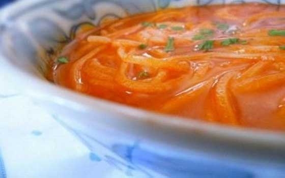   مصر اليوم - طريقة تحضير الشعيرية بالطماطم