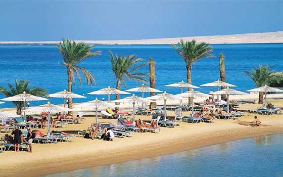   مصر اليوم - الغردقة تستقبل 7 آلاف سائح أوروبيّ على 37 رحلة