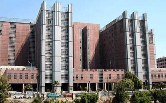   مصر اليوم - محلب يتفقّد القصر العينيّ ويأمر بالتحقيق في الإهمال الجسيم الذي شاهده