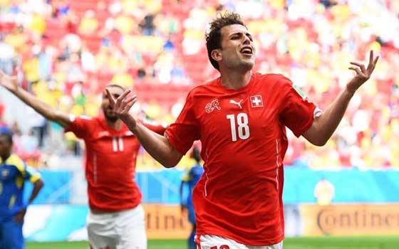   مصر اليوم - المنتخب السويسري في مونديال البرازيل يضم أكثر اللاعبين الأجانب