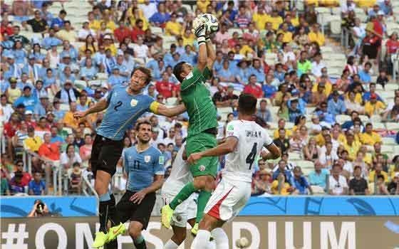   مصر اليوم - الحارس نافاس يسعى لمواصلة التألق قبل الإنتقال لإسبانيا