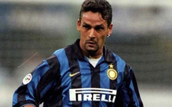   مصر اليوم - بادغيو لايستبعد تدريب المنتخب الإيطالي في كرة القدم