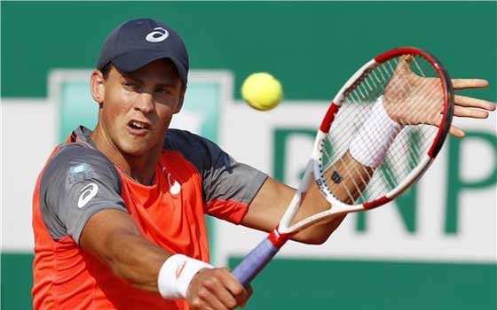   مصر اليوم - تورسونوف وبوسبيسيل إلى الدور الثاني في دورة زهرتوغنبوش