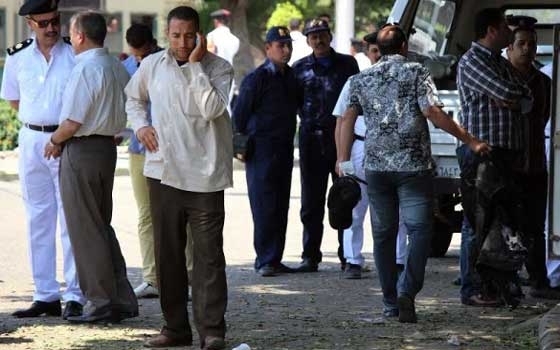   مصر اليوم - مصابة تفجير مصر الجديدة تُؤكّد أنَّ القنبلة كانت أسفل سيَّارة