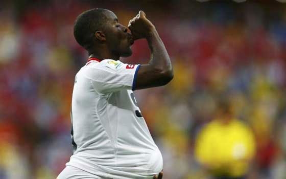   مصر اليوم - جويل كامبل يتألق في البرازيل وجماهير آرسنال تنتظره