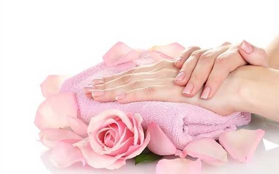   مصر اليوم - حيل لحماية أظافرك في صيف 2014