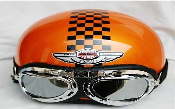   مصر اليوم - خوذة برتقالية لحماية الأطفال في حوادث إطلاق النار