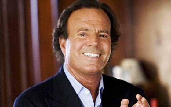   مصر اليوم - اصدار أحدث البومات المطرب الاسباني خوليو اغليسياس