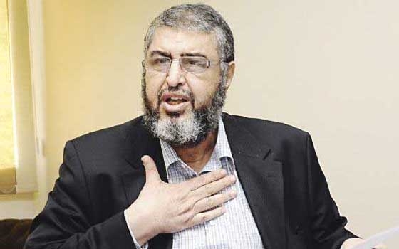   مصر اليوم - خيرت الشاطر يُهدِّد خلال محاكمته بالعودة إلى ميدانِ التحرير