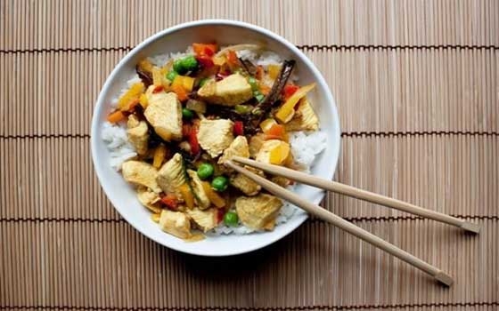   مصر اليوم - طريقة تحضير دجاج بالفطر