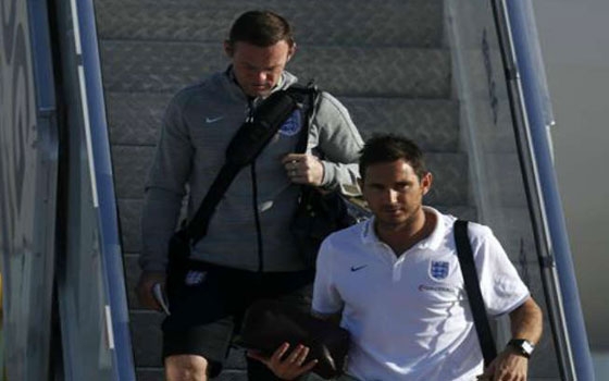   مصر اليوم - لامبارد يطالب الصحافة الإنكليزية بالابتعاد عن روني