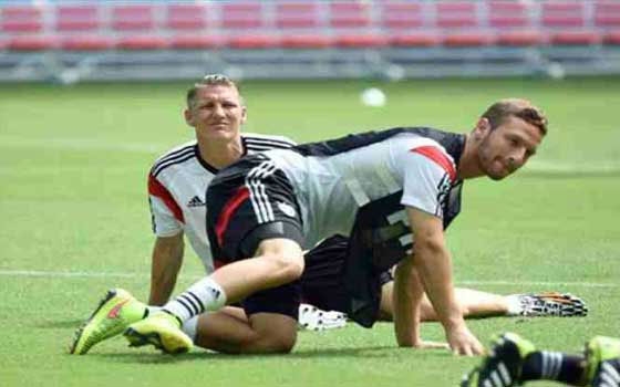   مصر اليوم - شفاينشتايجر لا يشعر بالسعادة مع ألمانيا في المونديال