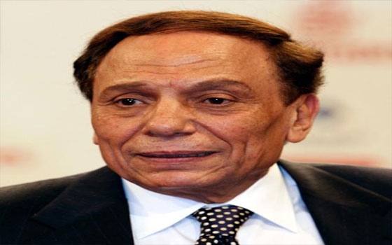   مصر اليوم - عادل إمام يتبرّع بـ52.5 مليون جنيه لصالح صندوق دعم مصر