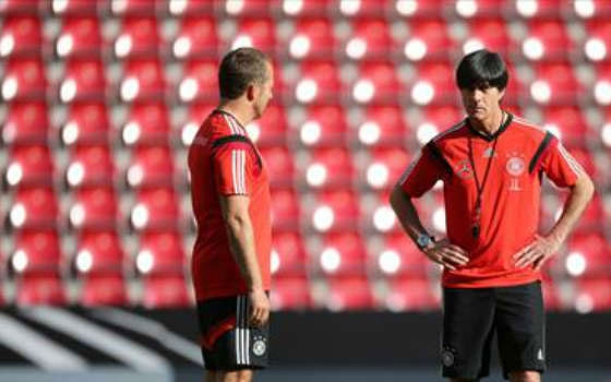   مصر اليوم - ألمانيا تتدرب في الحر: نعرق بعد ثلاثة أمتار