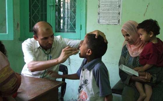   مصر اليوم - الكشف على 1360 مريض خلال قافلة طبية في وادي النطرون