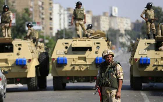 مصر اليوم - الجيش يدفع بقوات إثر سماع إطلاق نار كثيف في بولاق