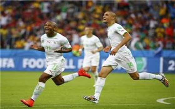   مصر اليوم - الصحف الألمانية تتغني بإستراتيجية لاعبي الجزائر المدمرة لحصون الكورين