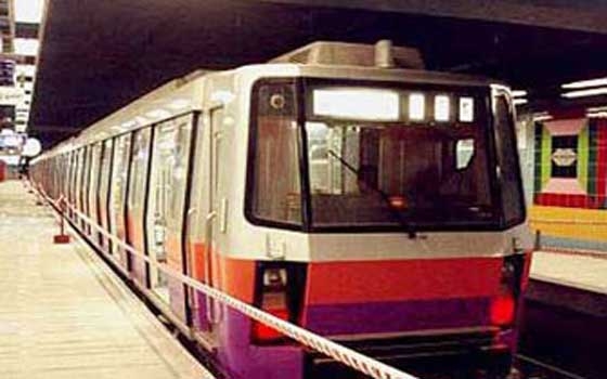   مصر اليوم - مترو الأنفاق: الحركة طبيعية في كل الخطوط رغم انفجاري شبرا الخيمة وغمرة