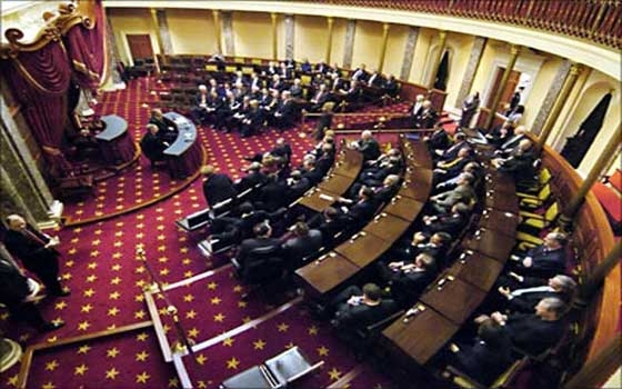   مصر اليوم - رئيس مجلس الشيوخ الأميركيّ يرفض إرسال قوّات إلى العراق