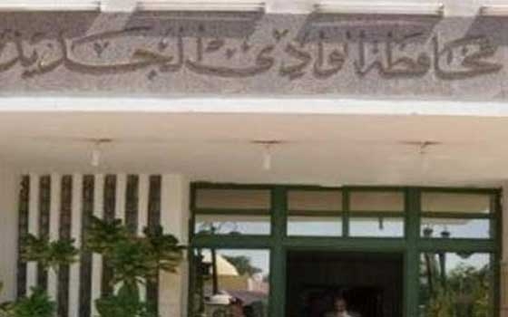   مصر اليوم - نقل الباعة الجائلين إلى السوق الجديد في الخارجة عقب عيد الفطر المبارك