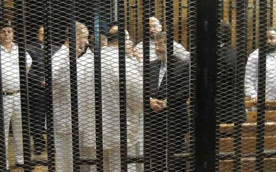 مصر اليوم - بدء جلسة محاكمة الرئيس الأسبق مرسي و 130 آخرين في قضية وادي النطرون