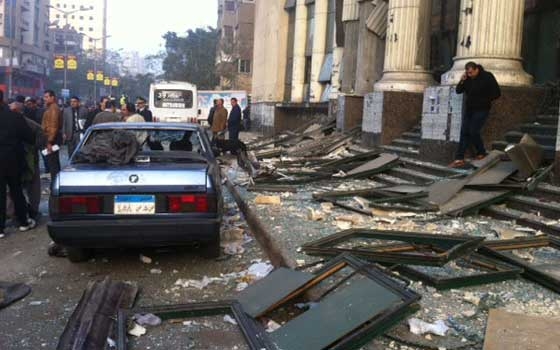 مصر اليوم - إصابة مواطن جراء انفجار قنبلة محلية الصنع أمام محكمة مصر الجديدة