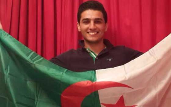   مصر اليوم - محمد عساف يشجع الجزائر في مباراتها اليوم في المونديال