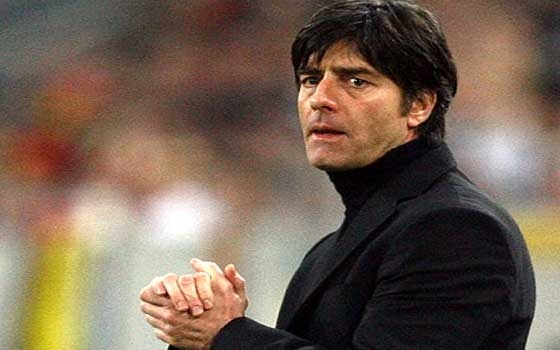   مصر اليوم - مدرب ألمانيا : احترم المنتخب الجزائري و مباراة الأثنين صعبة