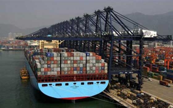   مصر اليوم - انتعاش حركة الملاحة البحريّة في موانئ البحر الأحمر