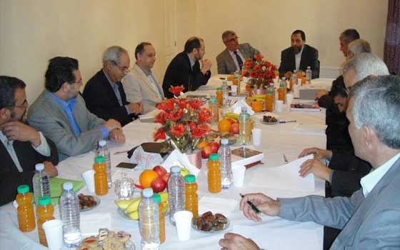   مصر اليوم - البحث جارٍ عن قُطبٍ جزائريٍ جديدٍ يجمعُ قوى المعارضة كافَّة