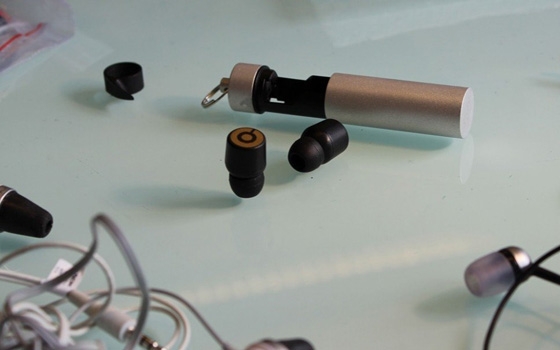   مصر اليوم - حملة تمويل لإنتاج Earin أصغر سماعة لأسلكية في العالم