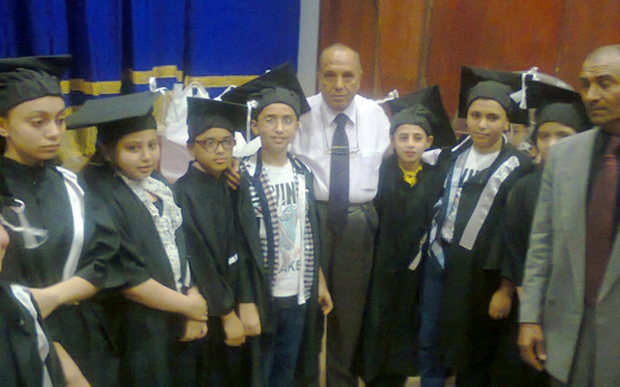   مصر اليوم - تكريم أوائل الشهادتين الابتدائيّة والإعداديّة في بني سويف