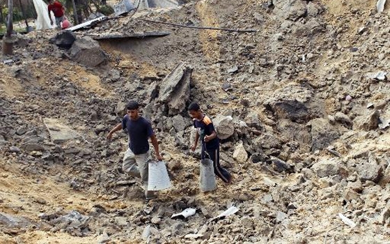   مصر اليوم - جرح خمسة فلسطينين في قصف إسرائيلي جنوب قطاع غزة