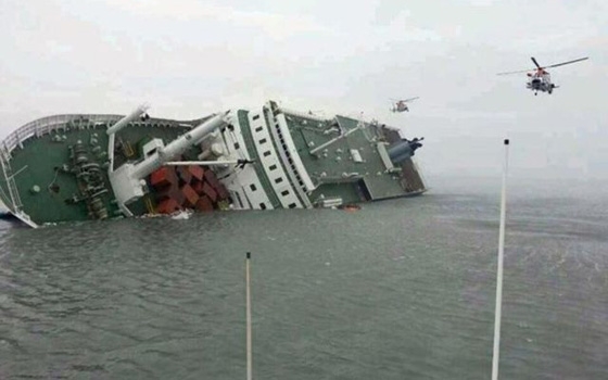   مصر اليوم - رئيس وزراء كوريا الجنوبية يتعهد ببناء حديقة لتخليد ذكرى السفينة الغارقة