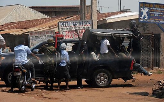   مصر اليوم - مسلحون يقتلون 38 شخصًا في كادونا شمال نيجيريا