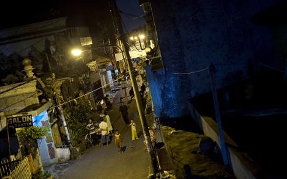   مصر اليوم - سلطات أندونيسيا تقرر إغلاق أكبر مركز دعارة