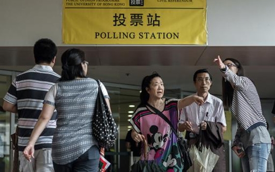   مصر اليوم - أستفتاء غير رسمي حول الإقتراع العام في هونغ كونغ