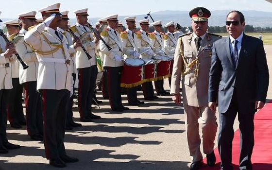   مصر اليوم - السيسي تحدث مع بوتفليقة عن الإرهاب والوضع في ليبيا